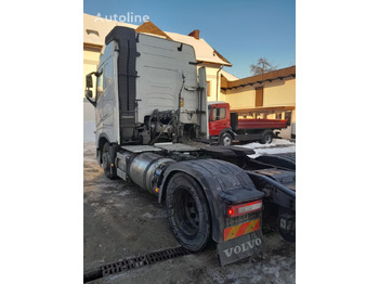 Tractor unit Volvo FH4 460: picture 1