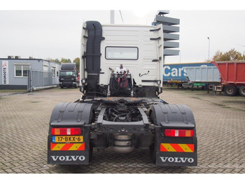 Tractor unit Volvo FM 410 Globetrotter: picture 5