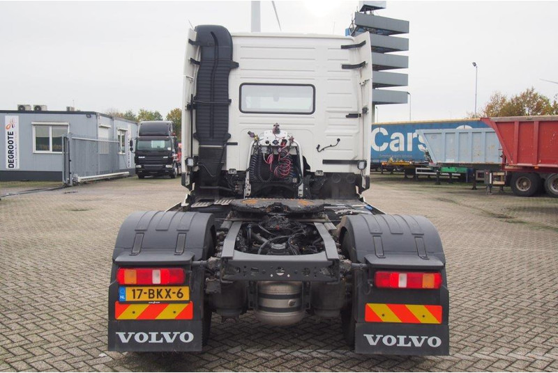 Tractor unit Volvo FM 410 Globetrotter: picture 5