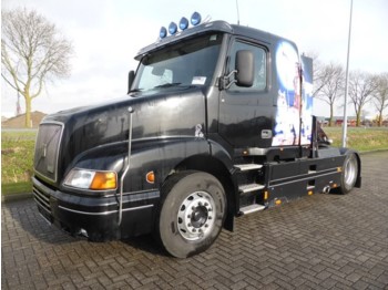 Volvo NH 12.420 MANUAL SPECIAL EDIT. - Tractor unit
