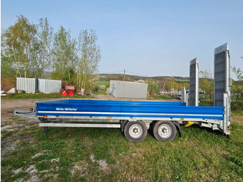 Low loader trailer