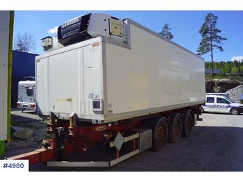  Istrail 3 axle Container trailer with refrigerated container - Trailer