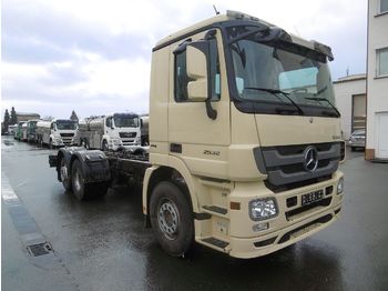 MERCEDES BENZ 2532 MP II - Cab chassis truck