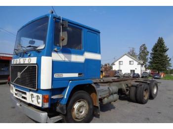 Volvo F10  - Container transporter/ Swap body truck