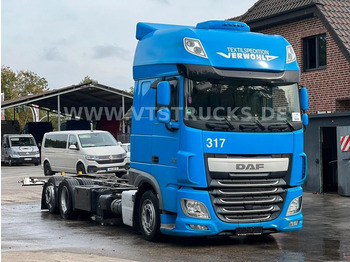 Container transporter/ Swap body truck DAF XF 440 Euro 6 6x2 BDF-Wechselfahrgestell: picture 4