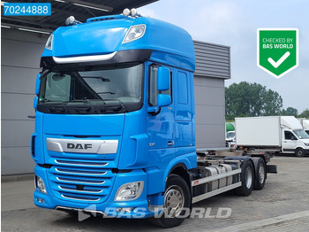 Container transporter/ Swap body truck DAF XF 530
