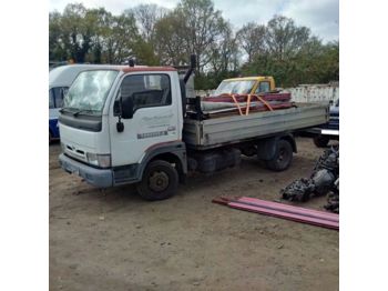 NISSAN Cabstar E120 6 tyres 3.5 Ton - Dropside/ Flatbed truck