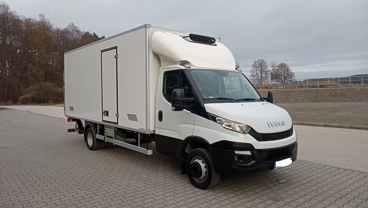 Refrigerator truck IVECO Daily 72c17: picture 4