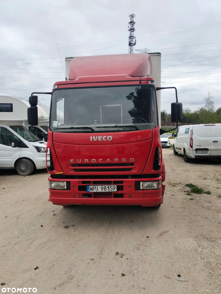 Cab chassis truck IVECO Eurocargo: picture 2