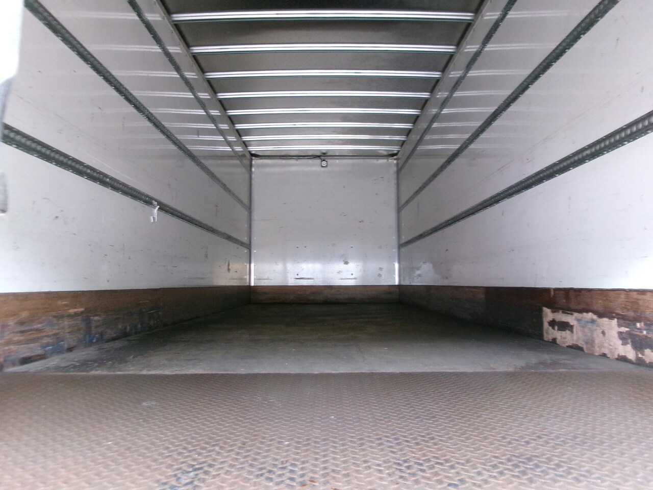 Box truck Iveco Eurocargo 180E25S RHD 4x2 Euro 6 Closed box: picture 9