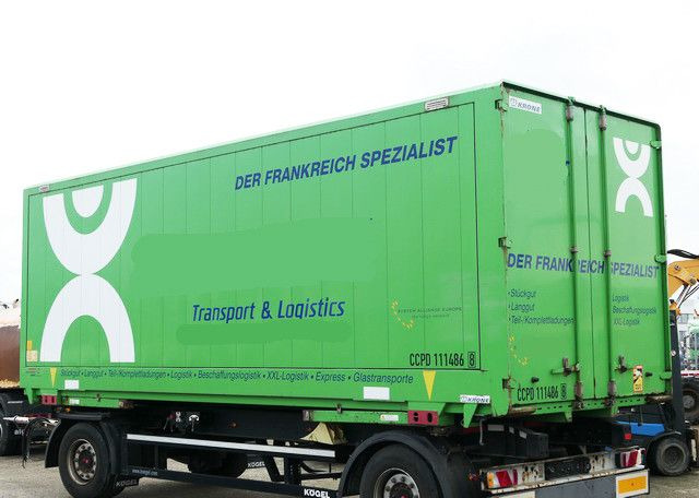 Container transporter/ Swap body truck Krone, Wechselkoffer, BDF, Schlüssellochblech: picture 4