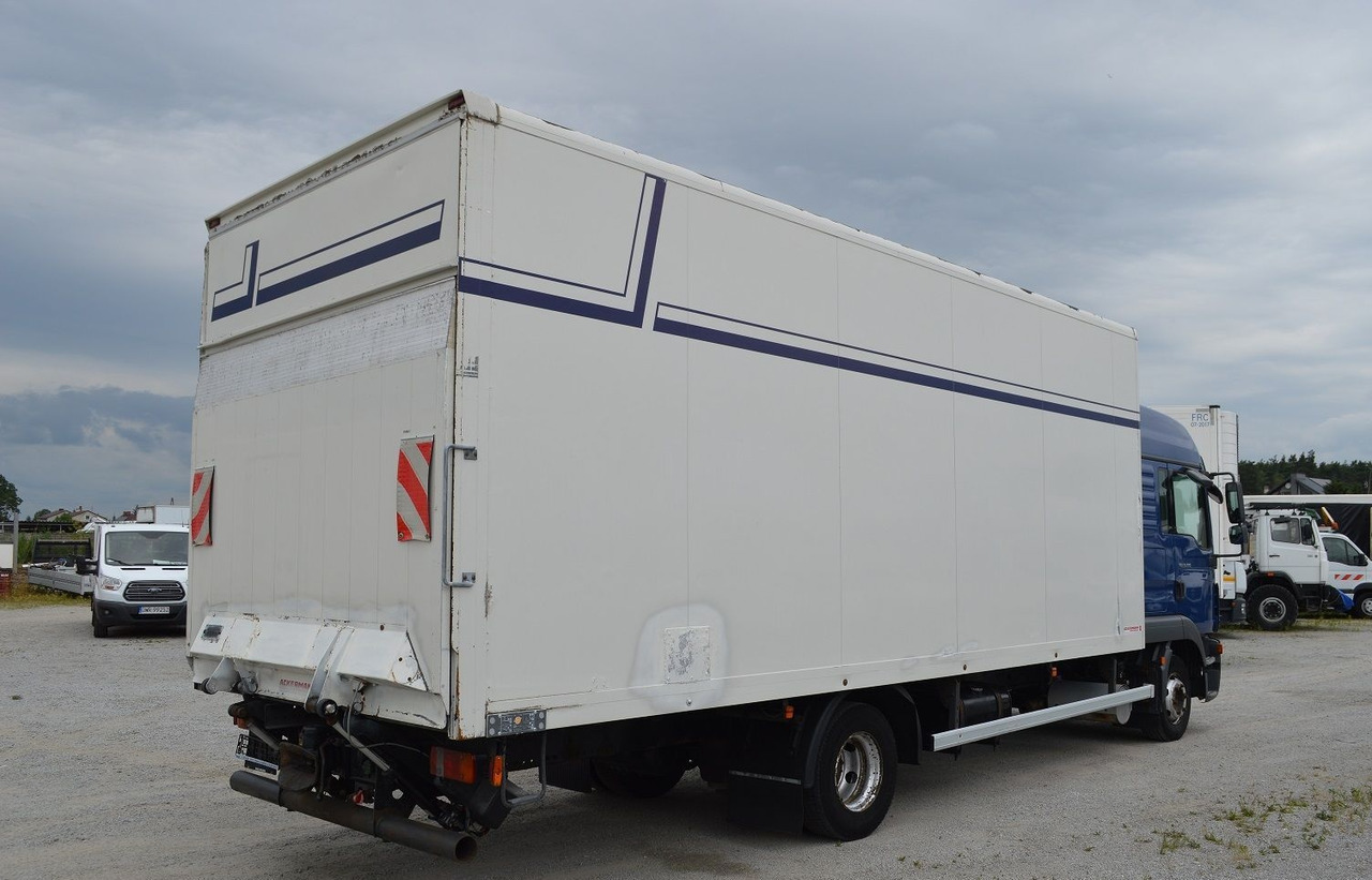 Box truck MAN TGL 8.220 EURO 5 CONTAINER+LIFT: picture 4