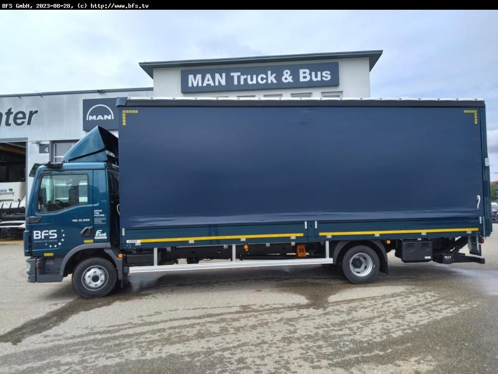 Curtainsider truck MAN TGL (TG3) 12.250 4x2 BL CH Plane und Spiegel, LB: picture 3