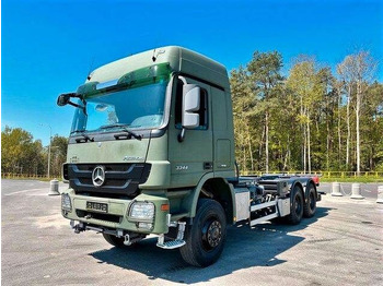 New Cab chassis truck Mercedes-Benz ACTROS 3344 Twist Lock BDF LIKE NEW: picture 3