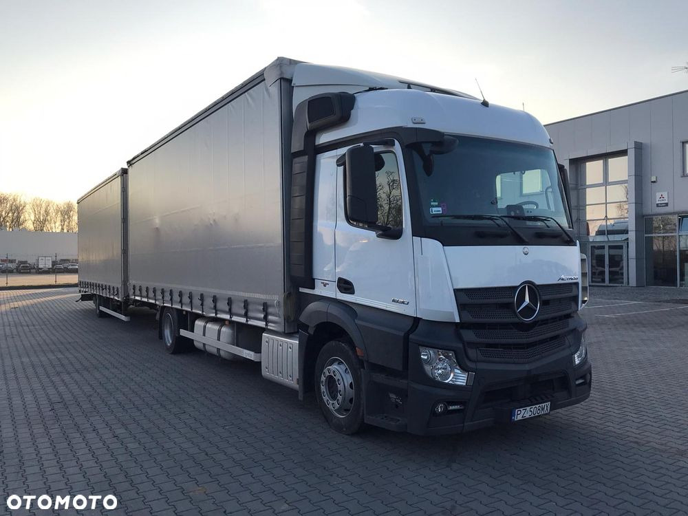Curtainsider truck Mercedes-Benz Actros 1830 LnR: picture 5