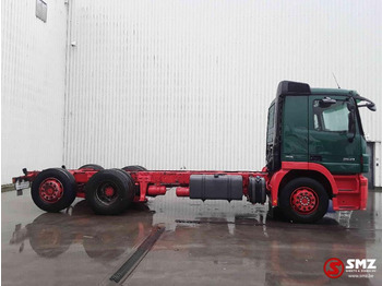 Cab chassis truck Mercedes-Benz Actros 2541 6x2: picture 4