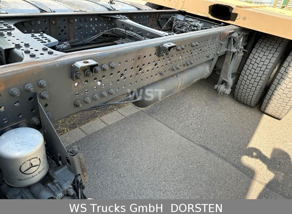 Cab chassis truck Mercedes-Benz Actros 2542 LL 1 6x2 Fahrgestell  2 Stück: picture 11