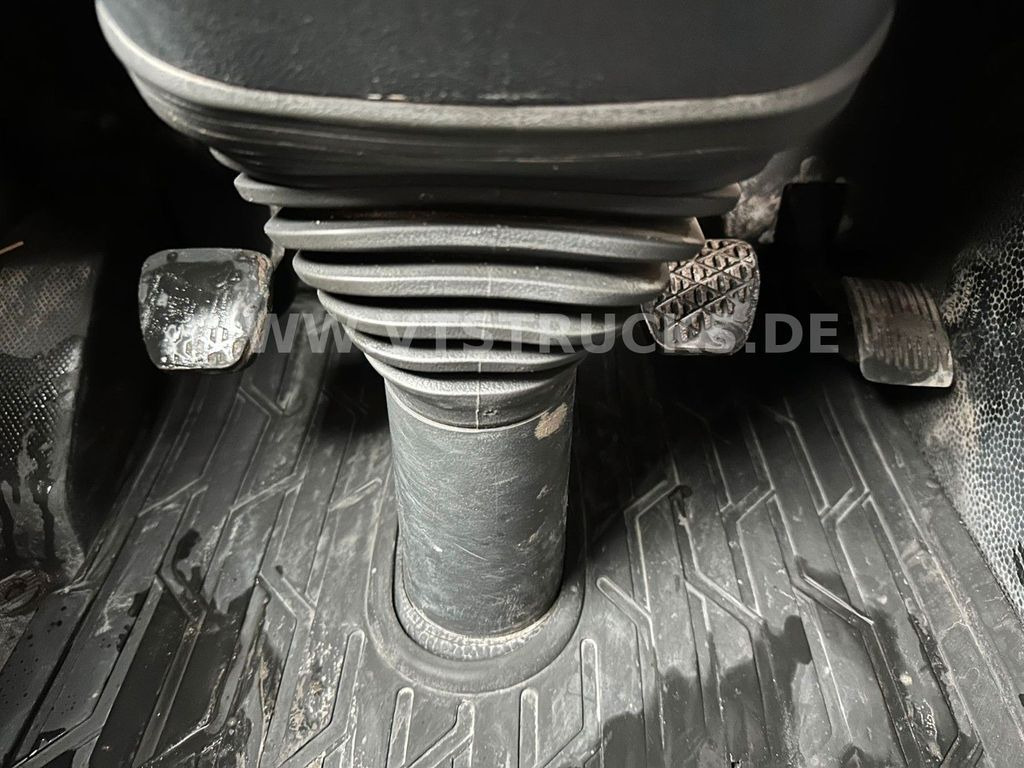 Skip loader truck Mercedes-Benz Actros 2546 MP2 V6 Motor  6x2 Absetzkipper: picture 16