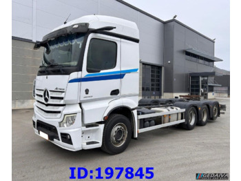 Cab chassis truck Mercedes-Benz Actros 3553 8X4: picture 1