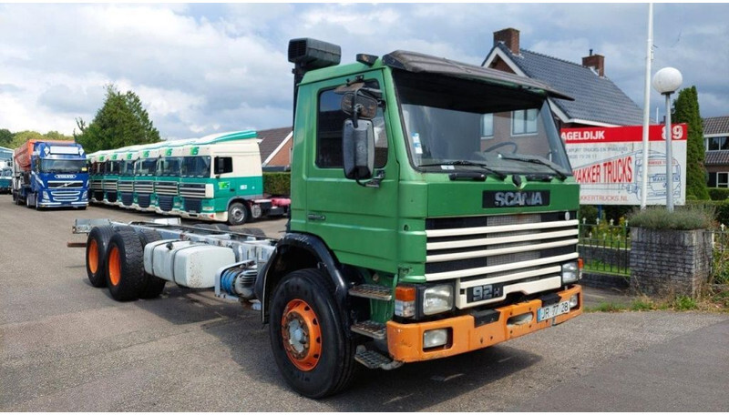 Cab chassis truck Scania P92 6x2 FULL STEEL MANUAL GEARBOX: picture 2