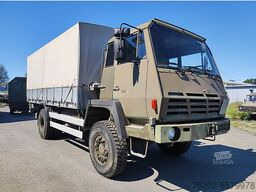 Curtainsider truck Steyr 1291.320 P43M 4x4 Pritsche und Hebebühne: picture 17
