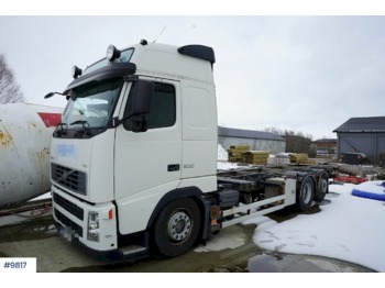 Container transporter/ Swap body truck Volvo FH400: picture 1