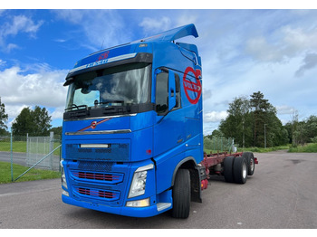 Cab chassis truck VOLVO FH 540