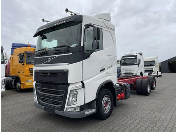Cab chassis truck Volvo FH 500 6X2 Euro 6: picture 1
