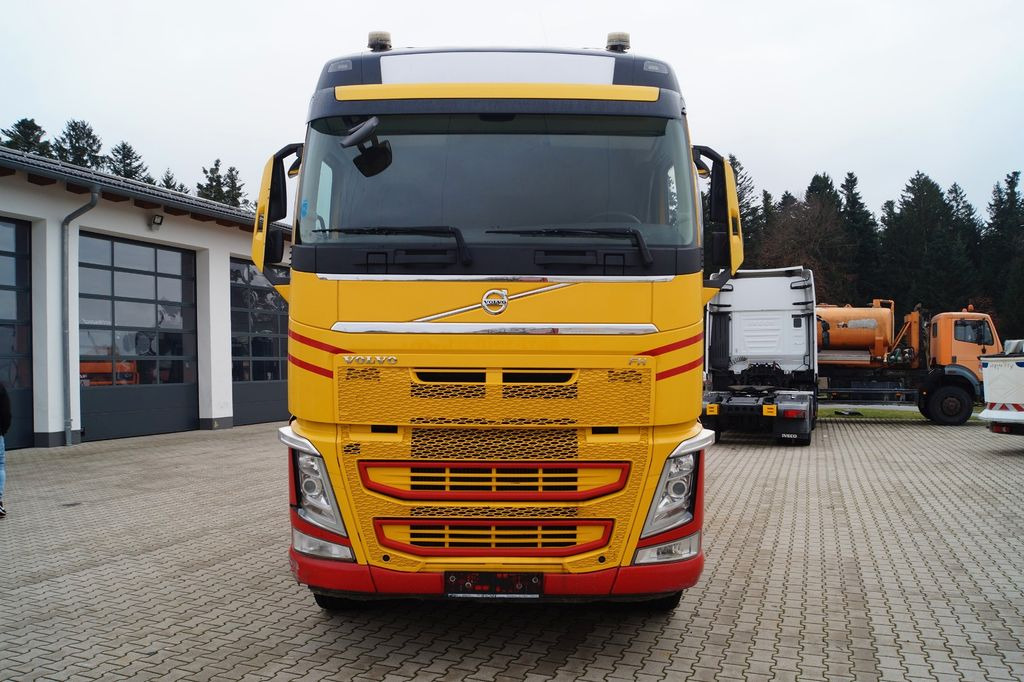 Log truck, Crane truck Volvo FH 500 Holztrans. mit Penz 12Z9 Holzkran: picture 3