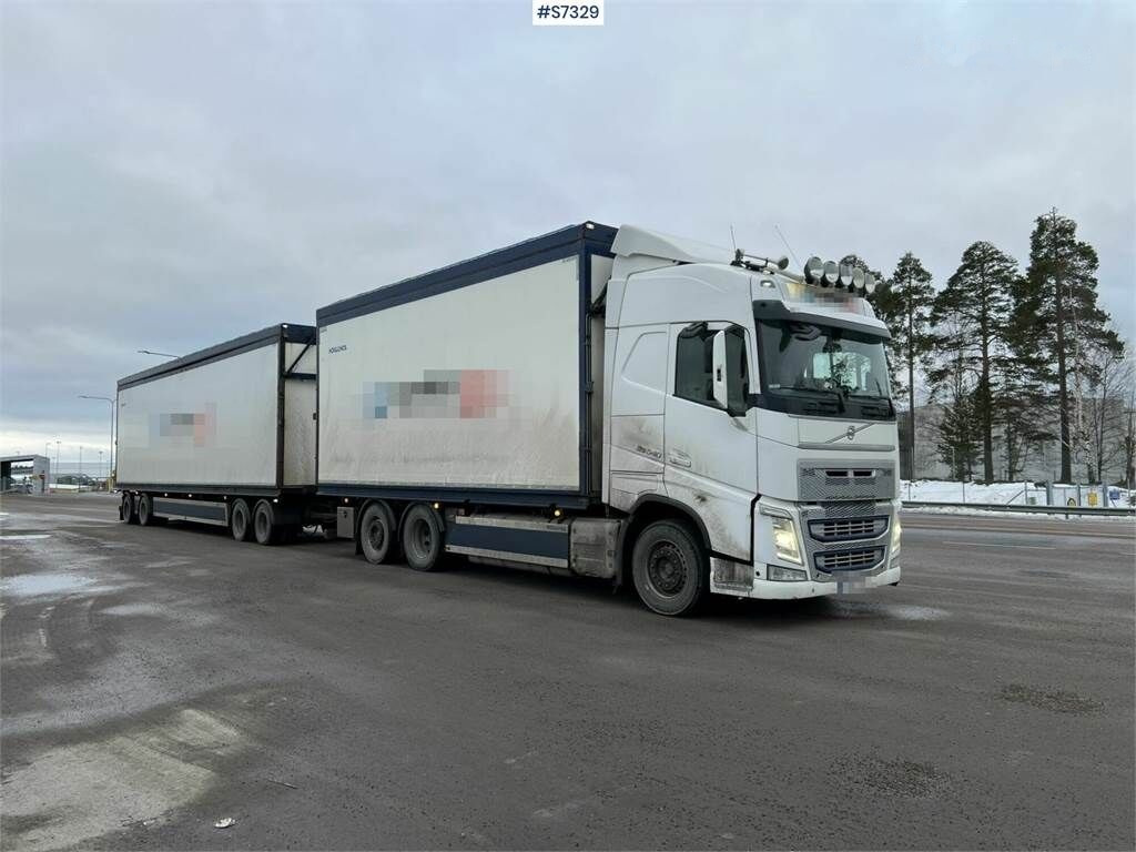 Box truck Volvo FH 6x2 wood chip truck with trailer: picture 14