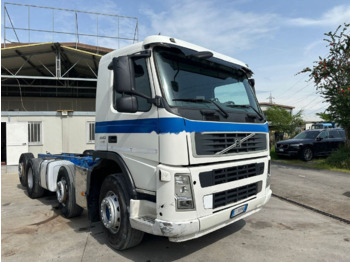 Cab chassis truck VOLVO FM12