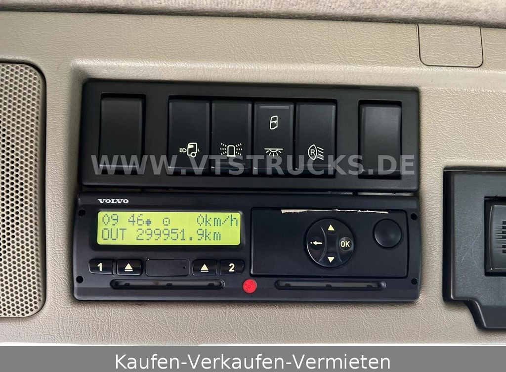 Skip loader truck Volvo FM 330 EU5 4x2 BL Absetzkipper: picture 19