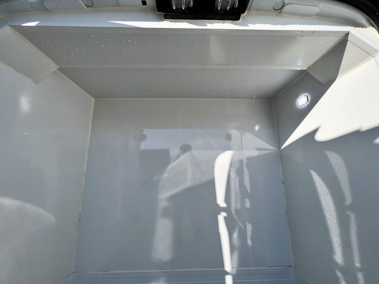 Refrigerated van Ford Transit Connect: picture 9