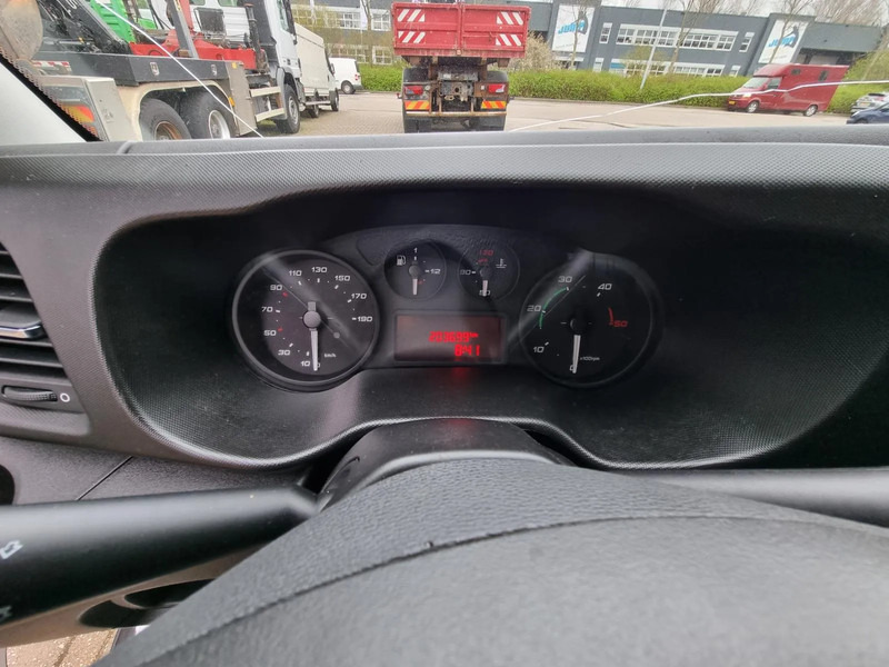Panel van Iveco Daily 35C17 WB 352 L2H2/ Airco/ Cruise Control: picture 16