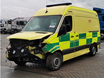 Panel van Mercedes-Benz Sprinter 316 CDI ambulance unfall: picture 1