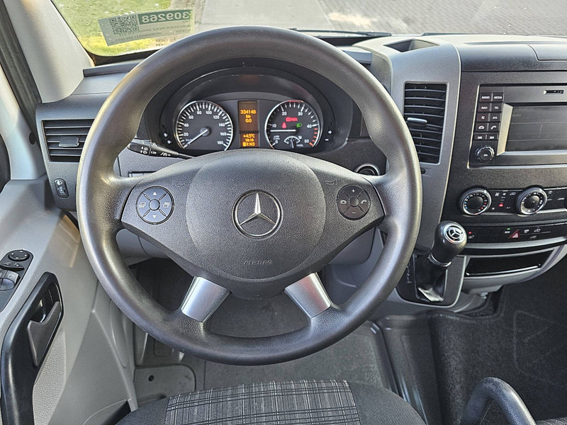 Panel van Mercedes-Benz Sprinter 519 cdi: picture 13