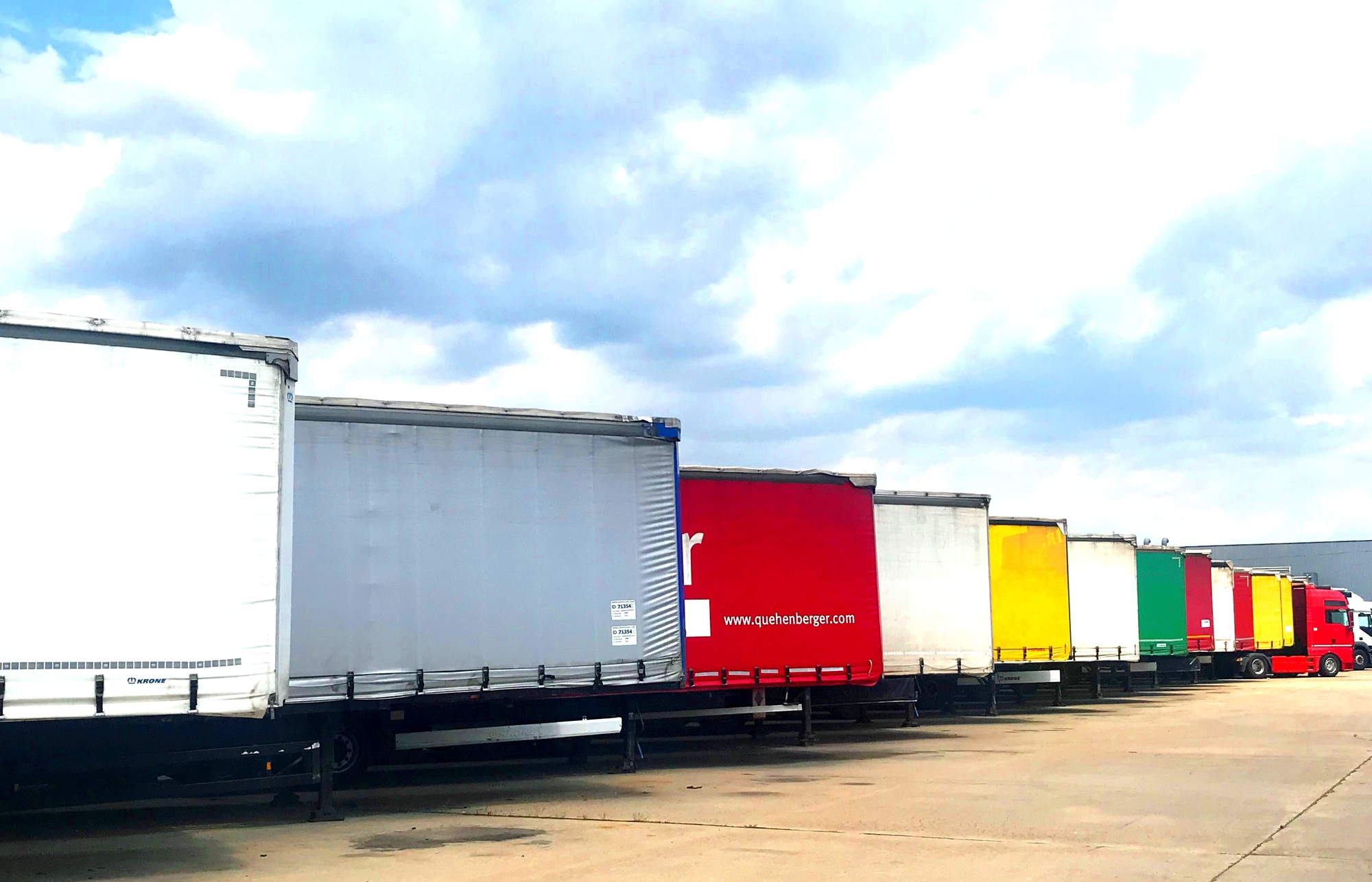 AIC TRUCKS SA - Semi-trailers SCHMITZ undefined: picture 4