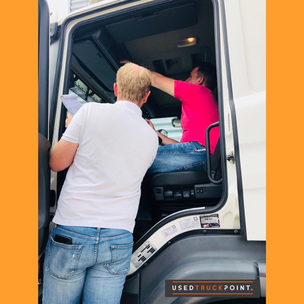 Used Truck Point BV - vehicles for sale undefined: picture 3