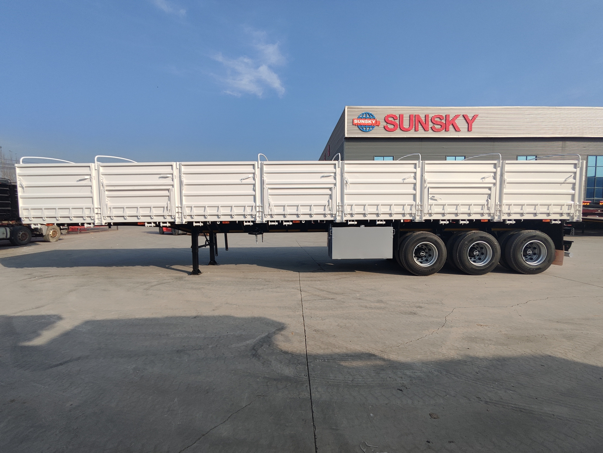 Xiamen Sunsky Vehicle Co.,Ltd - Tractor units SINOTRUK HOWO - Year: 2024 undefined: picture 13
