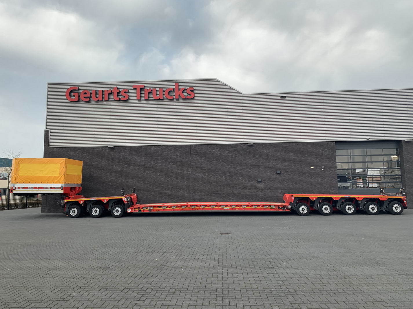 Geurts Trucks B.V. - Tractor units MERCEDES-BENZ - 8x6, air conditioner undefined: picture 21