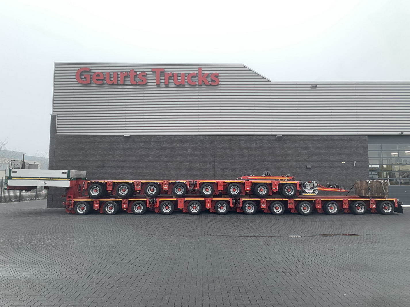 Geurts Trucks B.V. - Tractor units MERCEDES-BENZ - 8x6, air conditioner undefined: picture 23