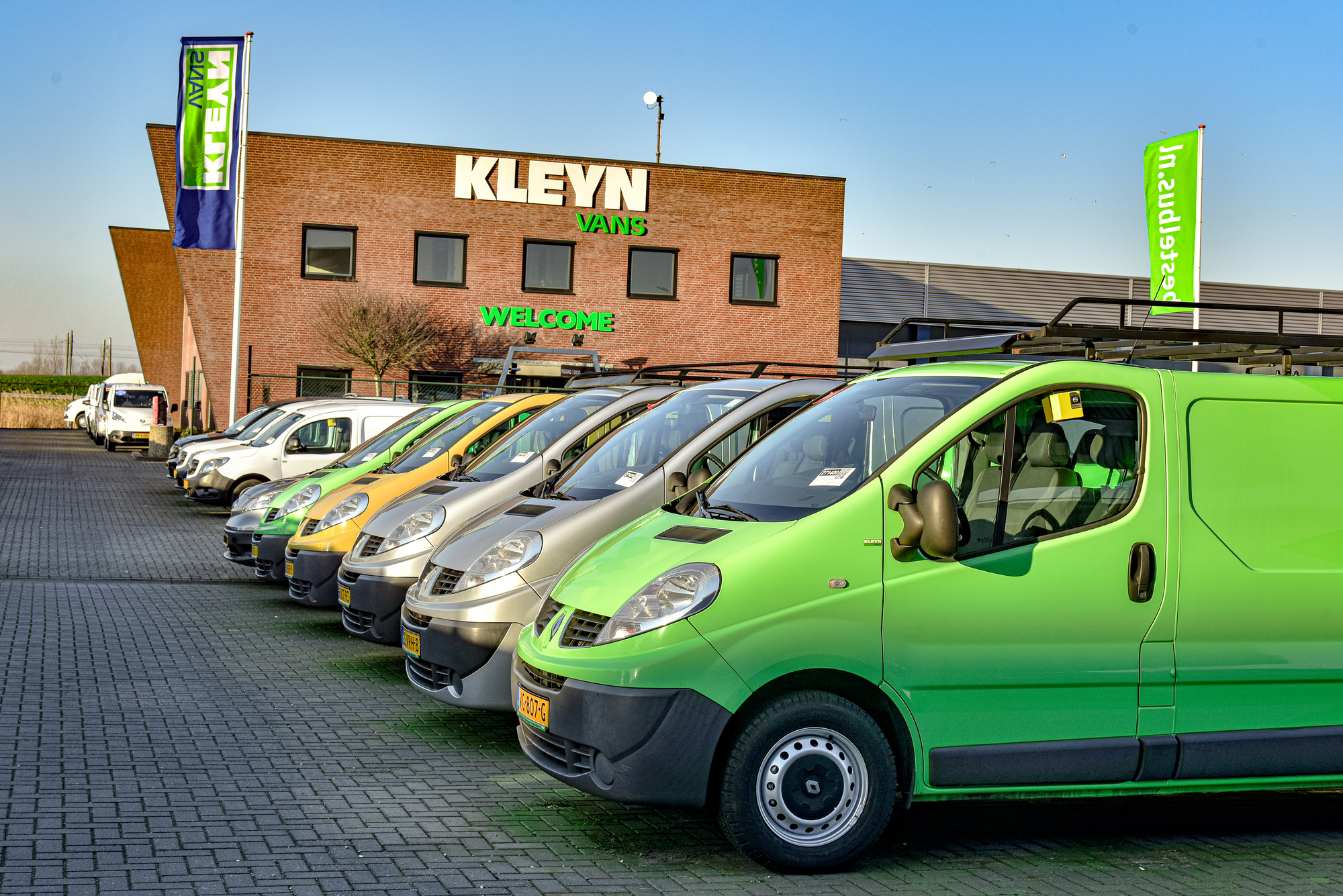 Kleyn Vans B.V. - Vans - diesel, gearbox: automatic undefined: picture 2