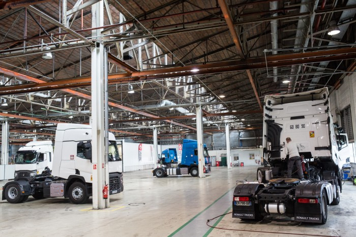 Renault Trucks France - vehicles for sale undefined: picture 8