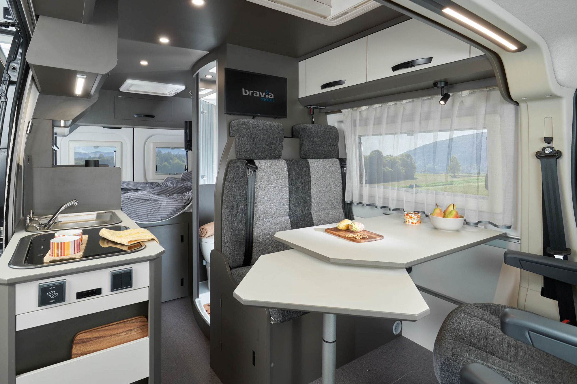 2 AP SPÓŁKA Z OGRANICZONĄ ODPOWIEDZIALNOŚCIĄ - Campers - Year: 2025, Euro 6, gearbox: manual, air conditioner undefined: picture 12