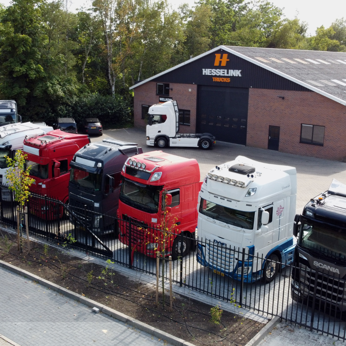 Hesselink Trucks B.V. - Vans - gearbox: manual undefined: picture 8