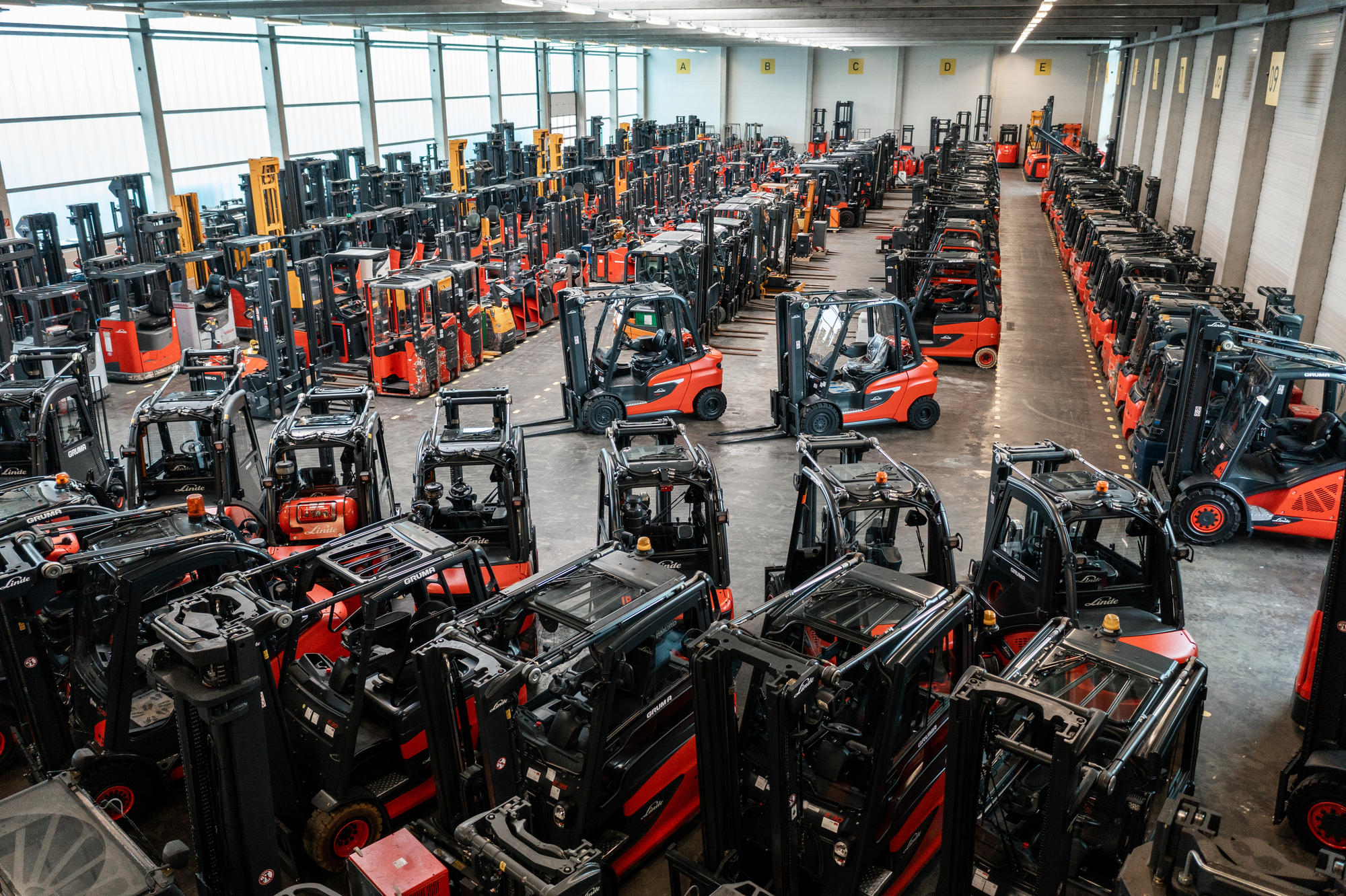 GRUMA Nutzfahrzeuge GmbH - Attachments GRIPTECH - Year: 2012 undefined: picture 1
