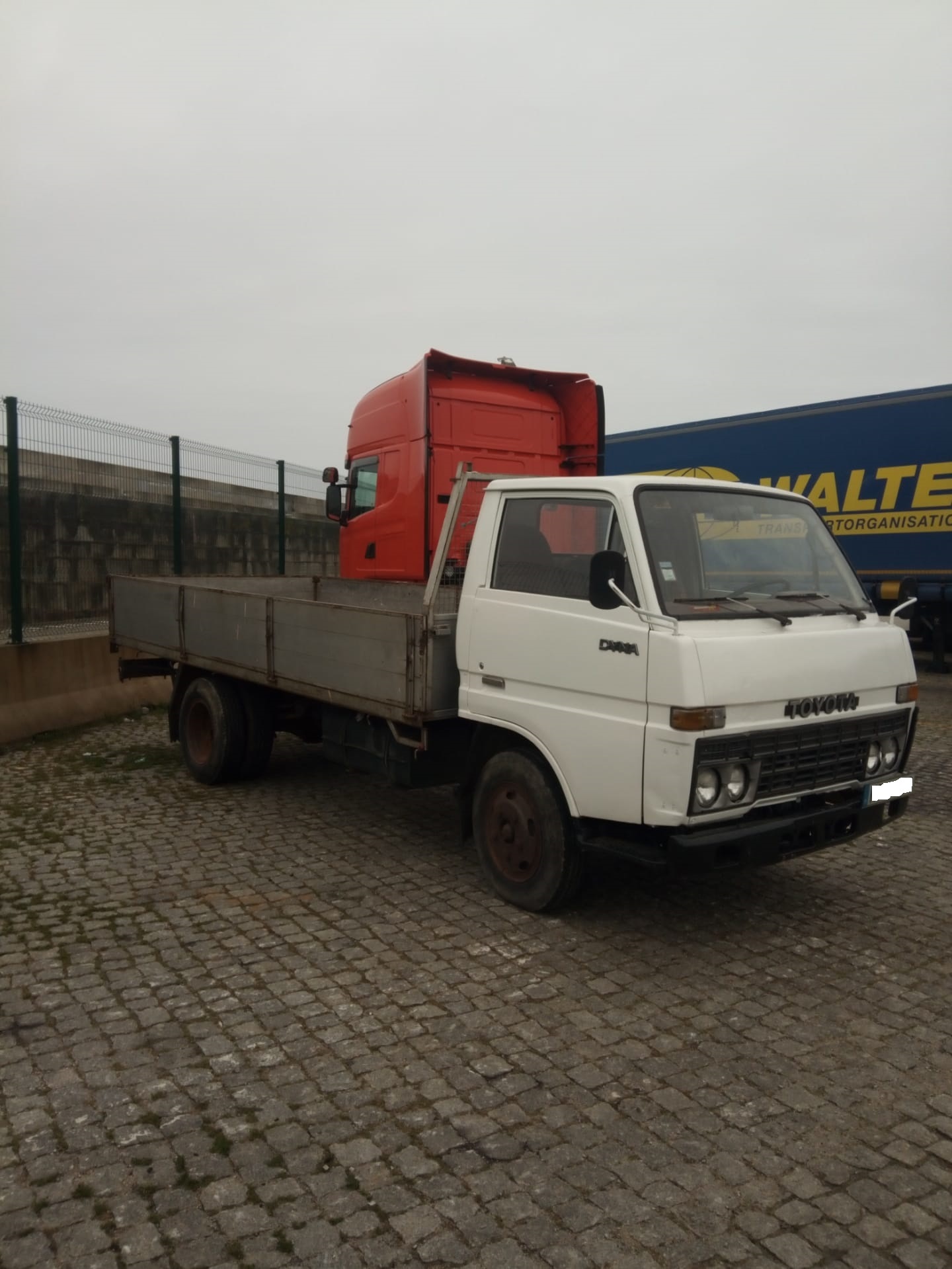 Britannia Export Consultants Limited - Tractor units undefined: picture 16