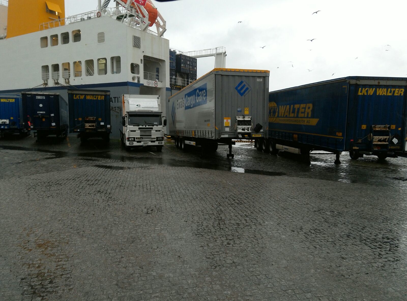 Britannia Export Consultants Limited - Tractor units undefined: picture 18