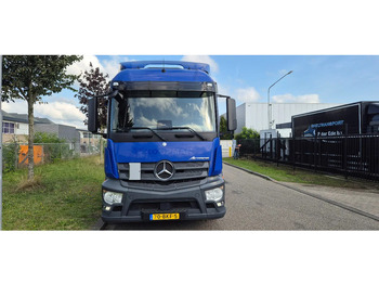 Tractor unit Mercedes-Benz Actros 1833: picture 3