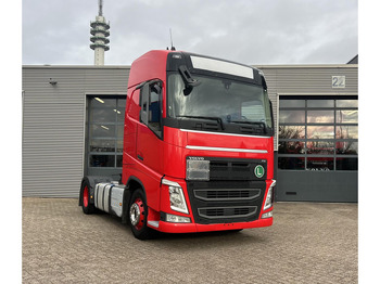 Tractor unit VOLVO FH